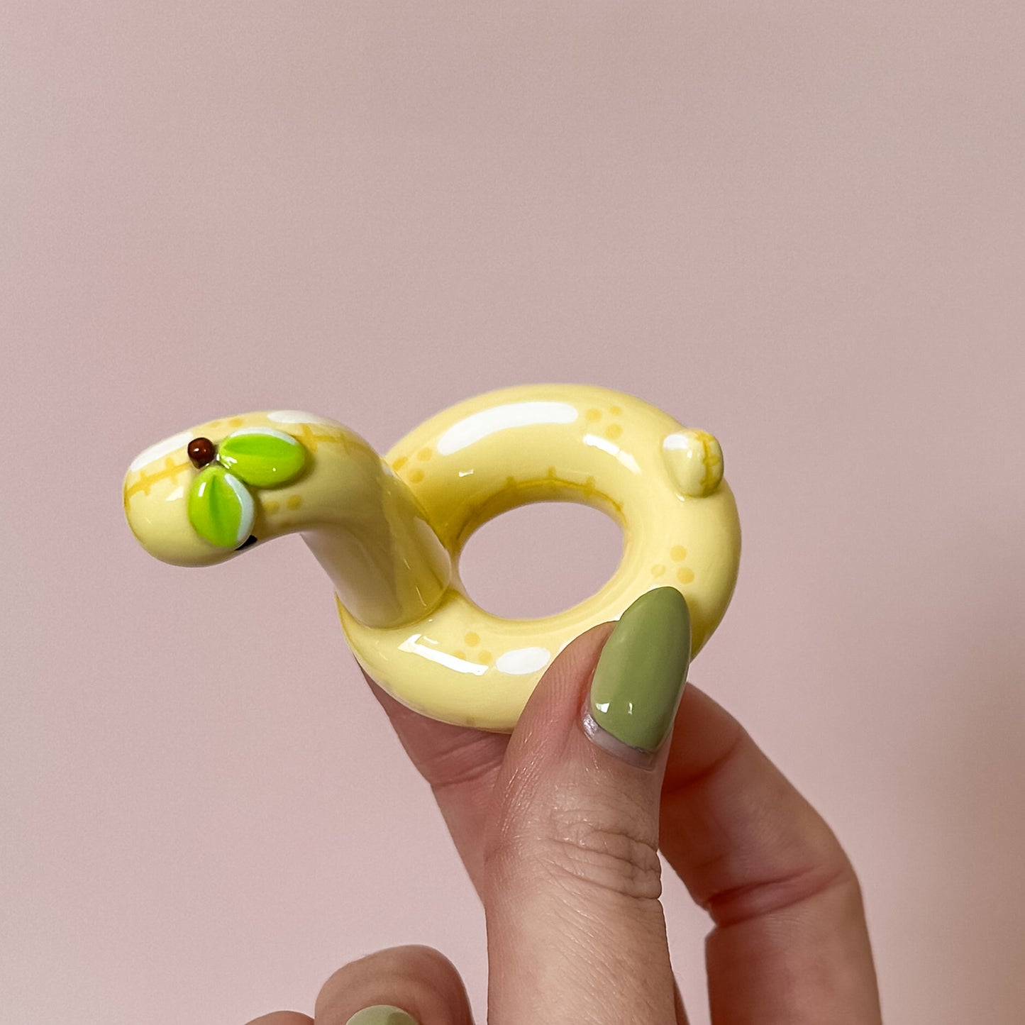 Lemon Dino Pool Floatie Ring Holder