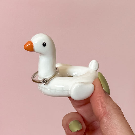 Goose Pool Floatie Ring Holder