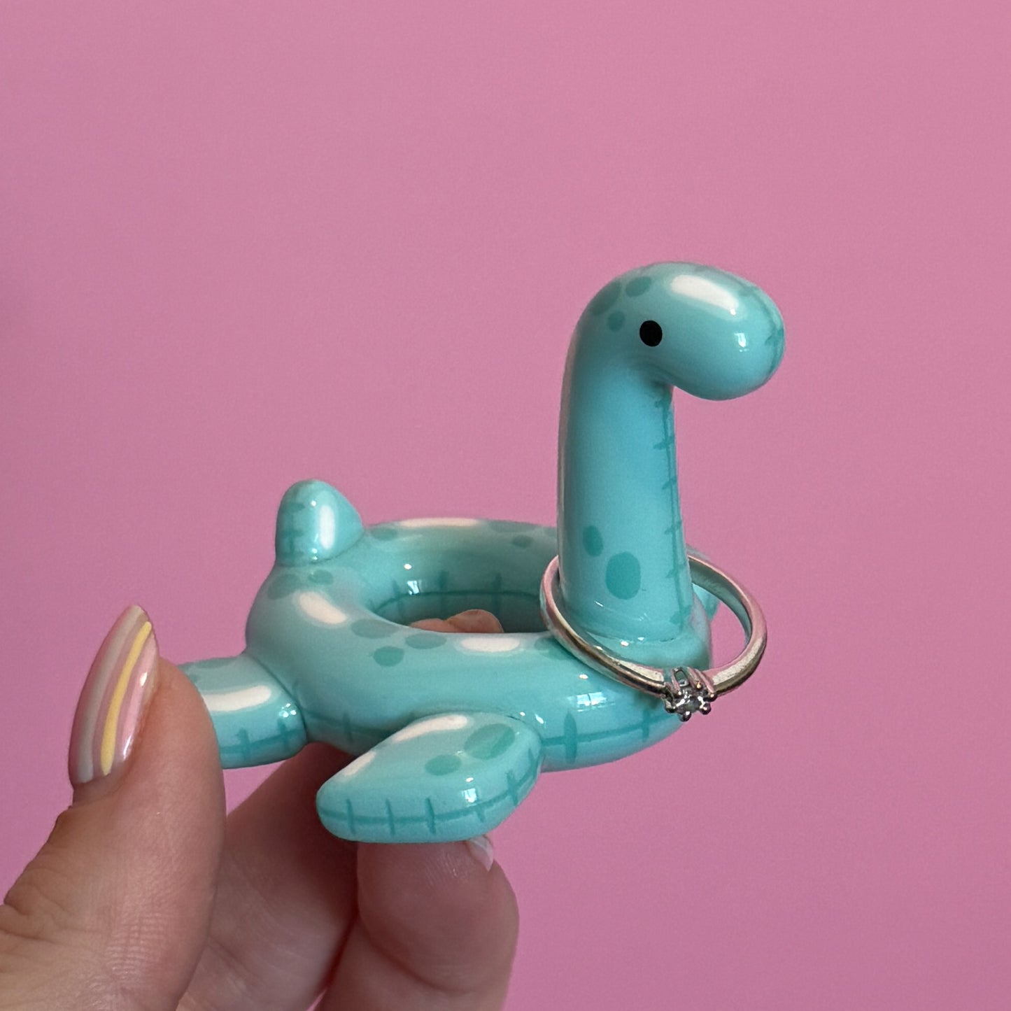 Nessie Pool Floatie Ring Holder